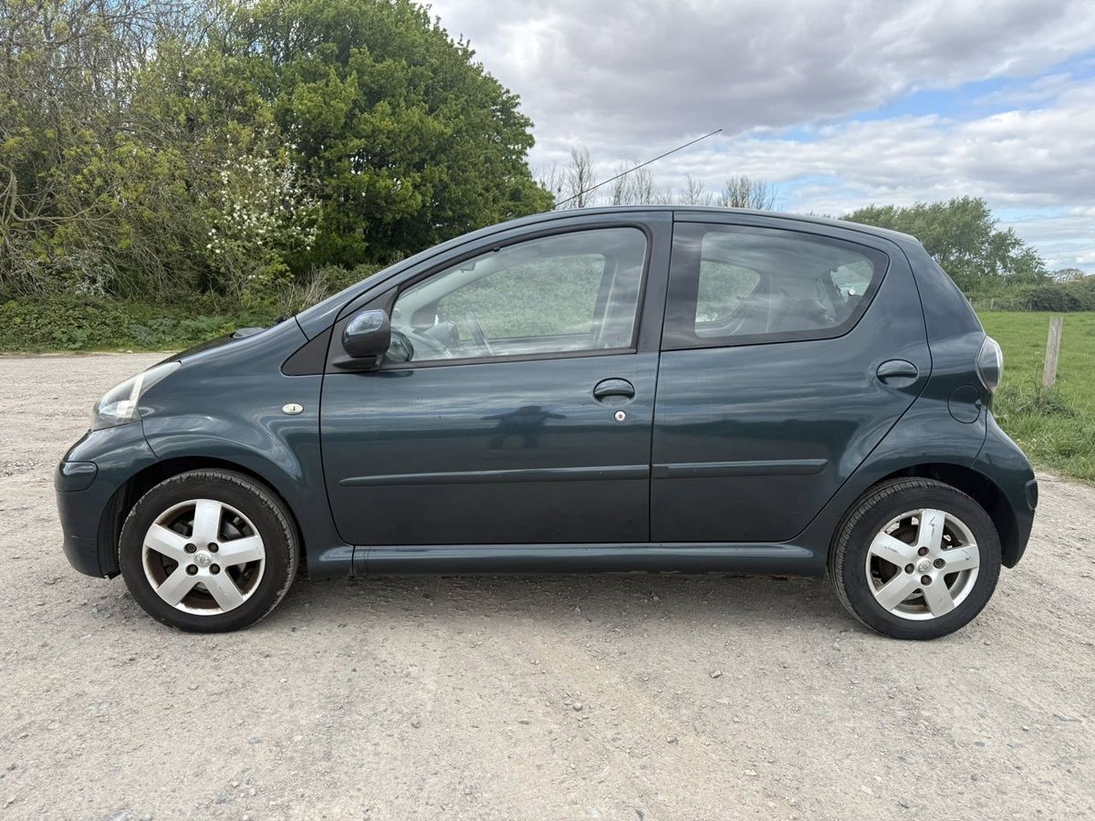								Toyota Aygo Ice 1.0 full									