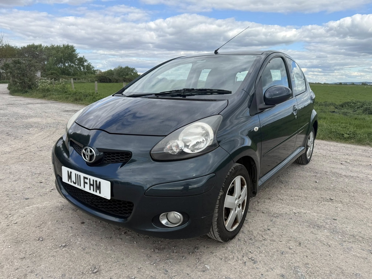 								Toyota Aygo Ice 1.0 full									