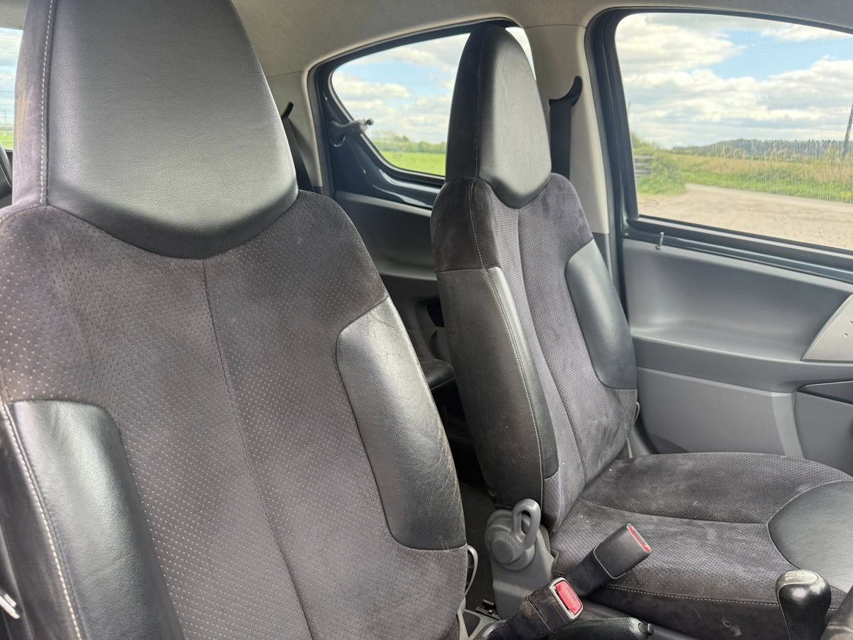 								Toyota Aygo Ice 1.0 full									