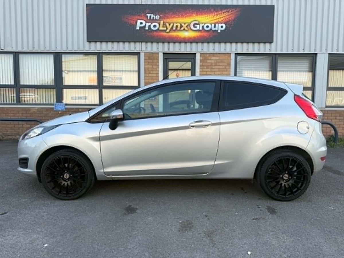 								Ford Fiesta Style 1.25 full									