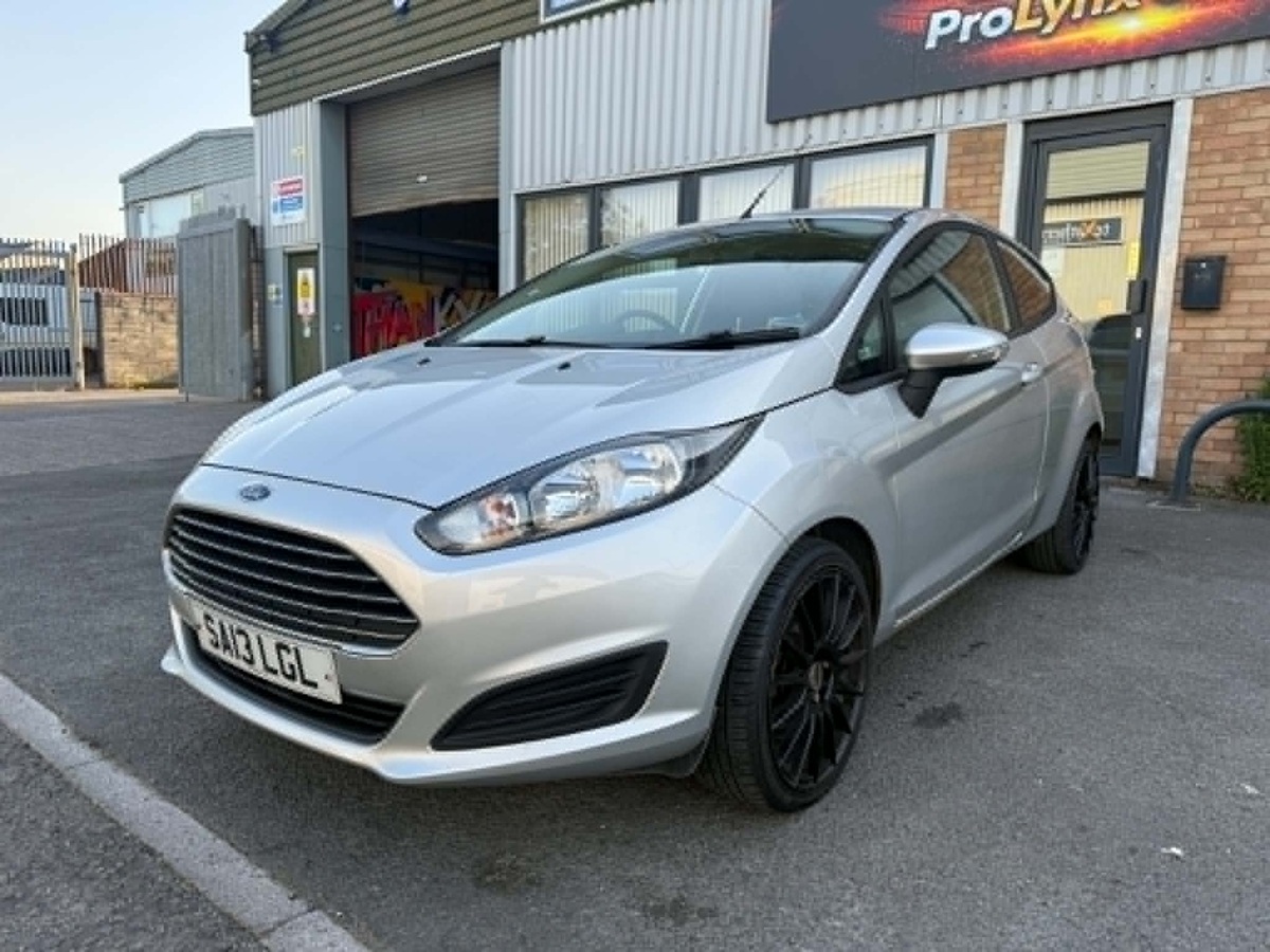 								Ford Fiesta Style 1.25 full									