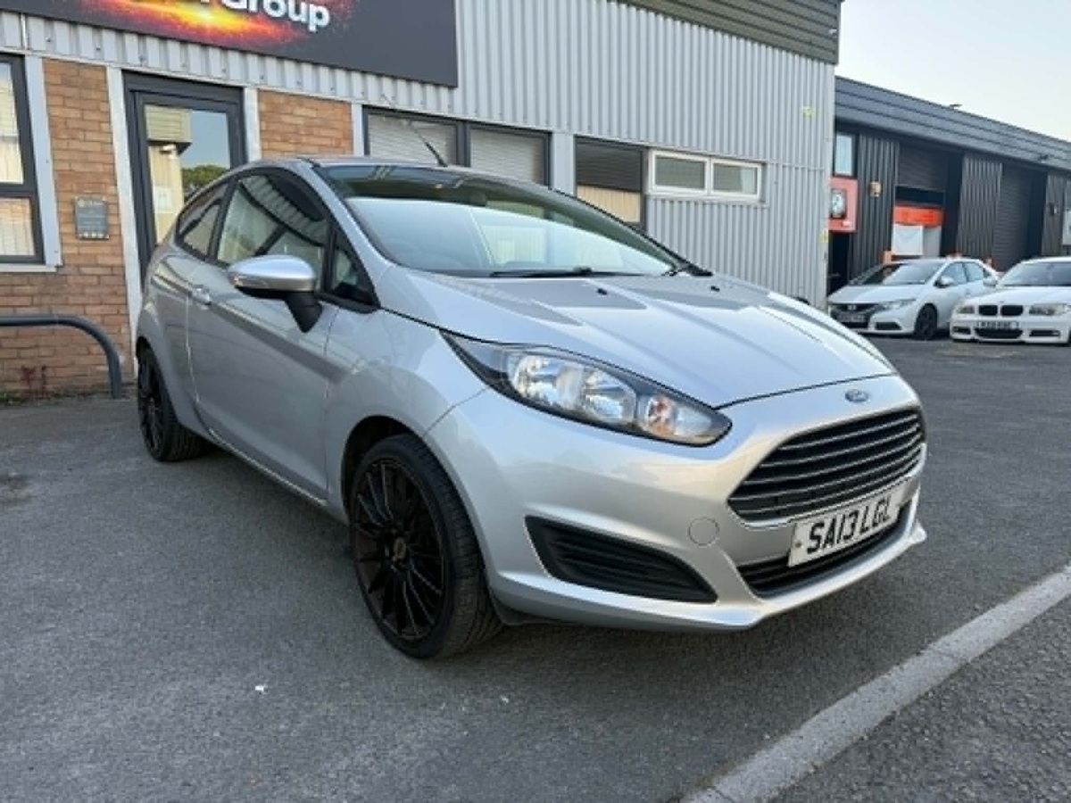 								Ford Fiesta Style 1.25 full									