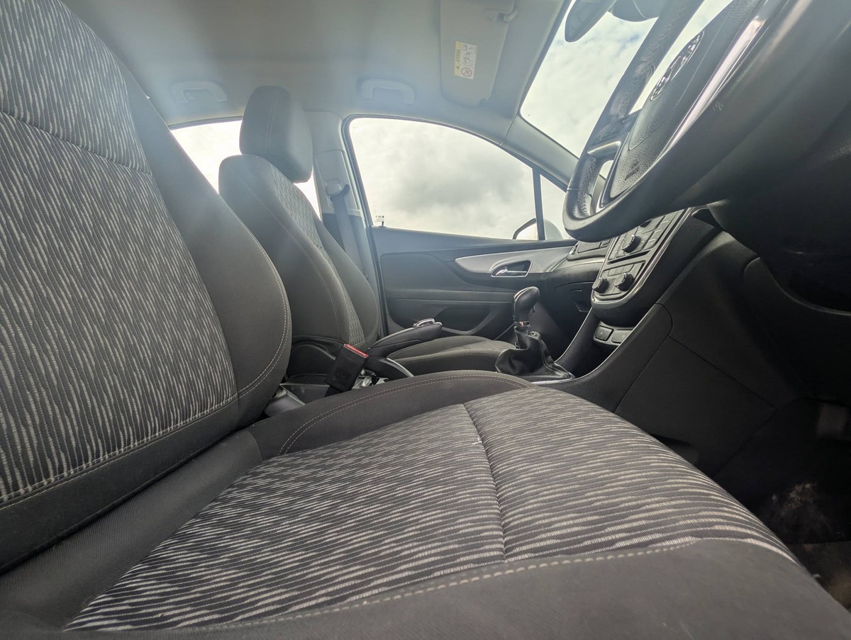 								Vauxhall Mokka Exclusiv 1.6 full									