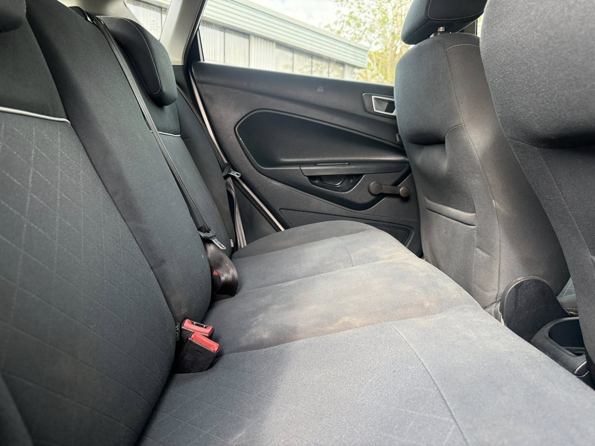 								Ford Fiesta Edge 1.4 full									