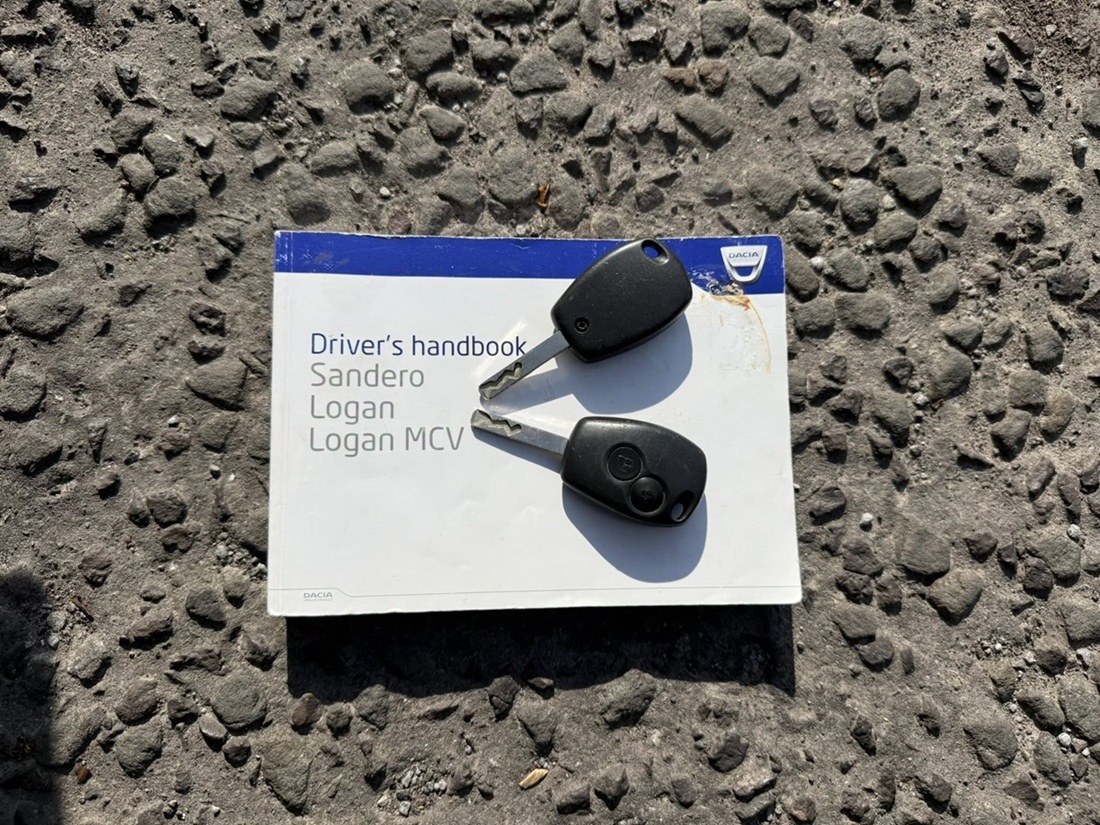 								Dacia Sandero Ambiance 1.2 full									