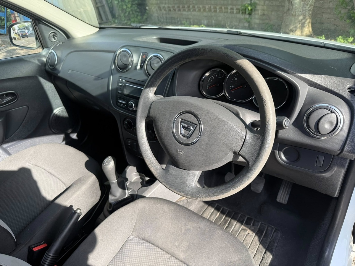								Dacia Sandero Ambiance 1.2 full									