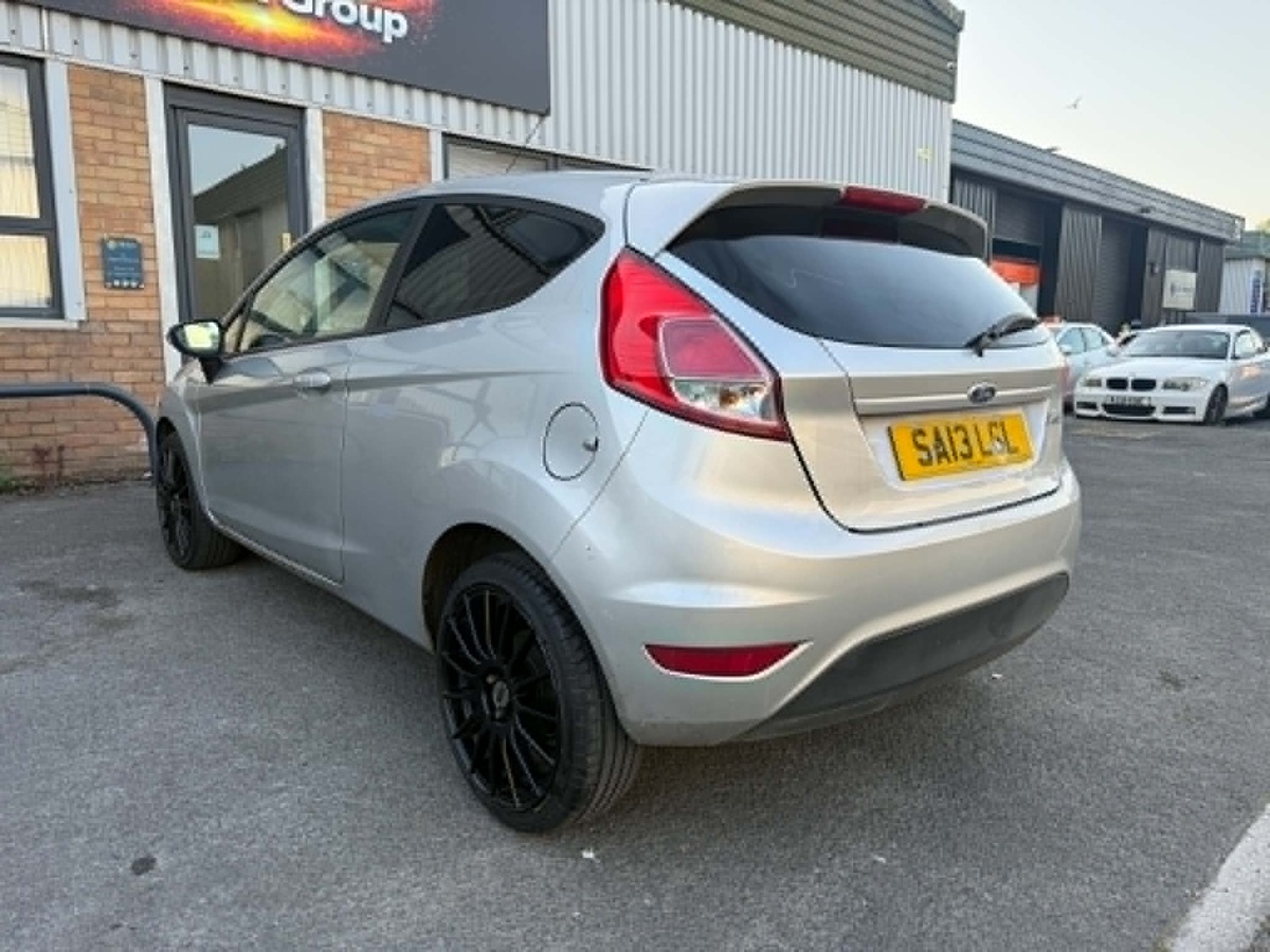 								Ford Fiesta Style 1.25 full									