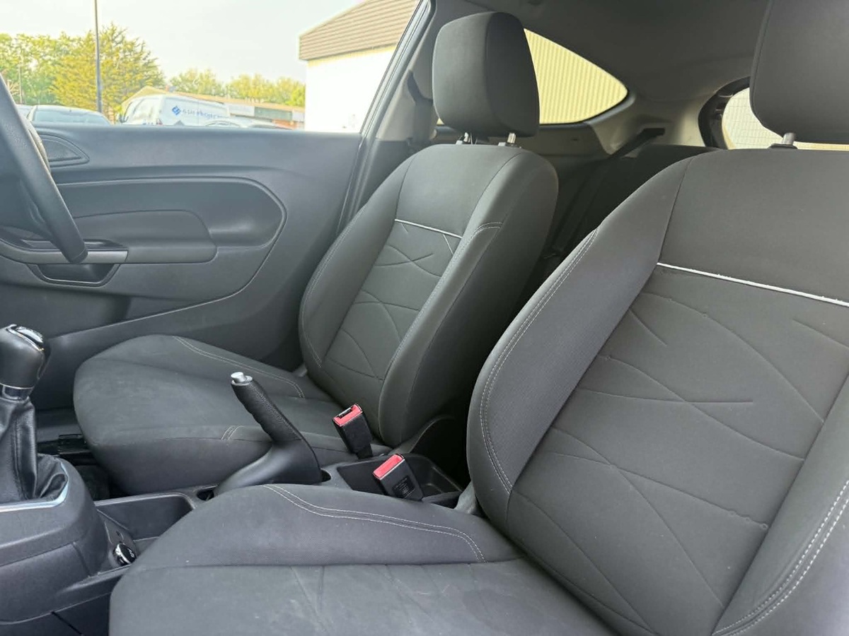 								Ford Fiesta Style 1.25 full									