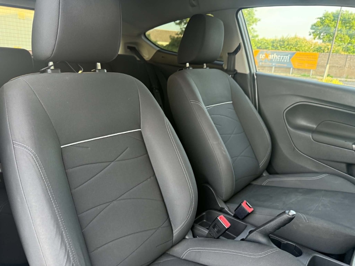 								Ford Fiesta Style 1.25 full									