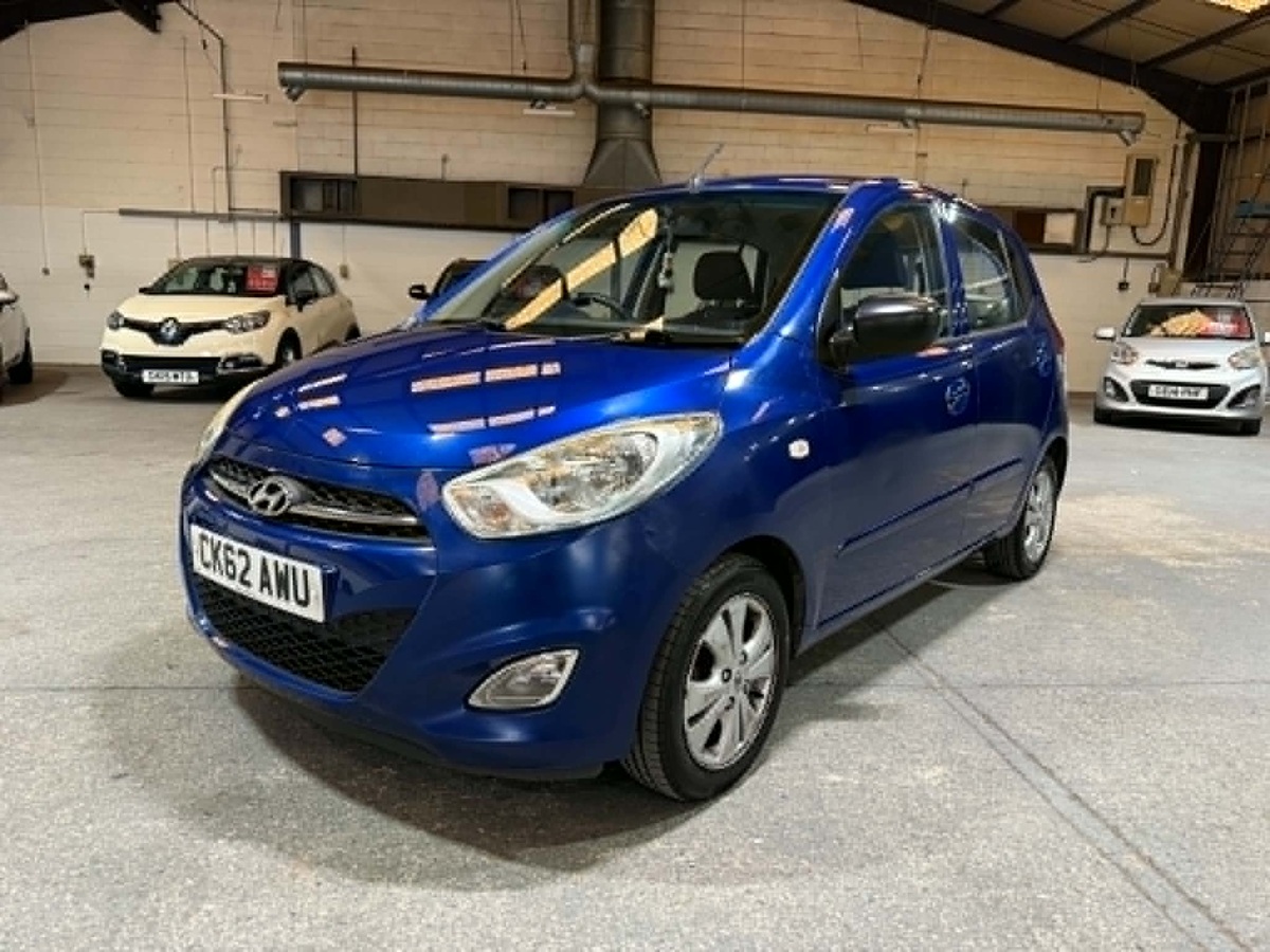 								Hyundai i10 Active 1.2 full									