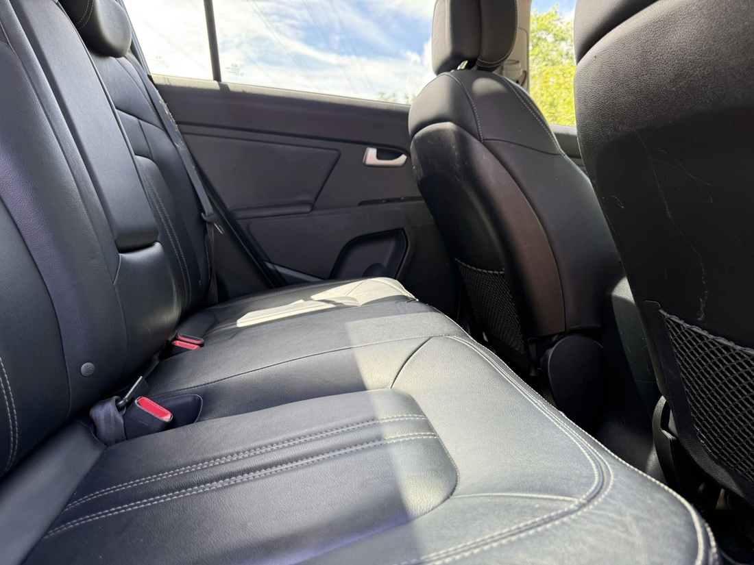 								Kia Sportage KX-4 2.0 full									