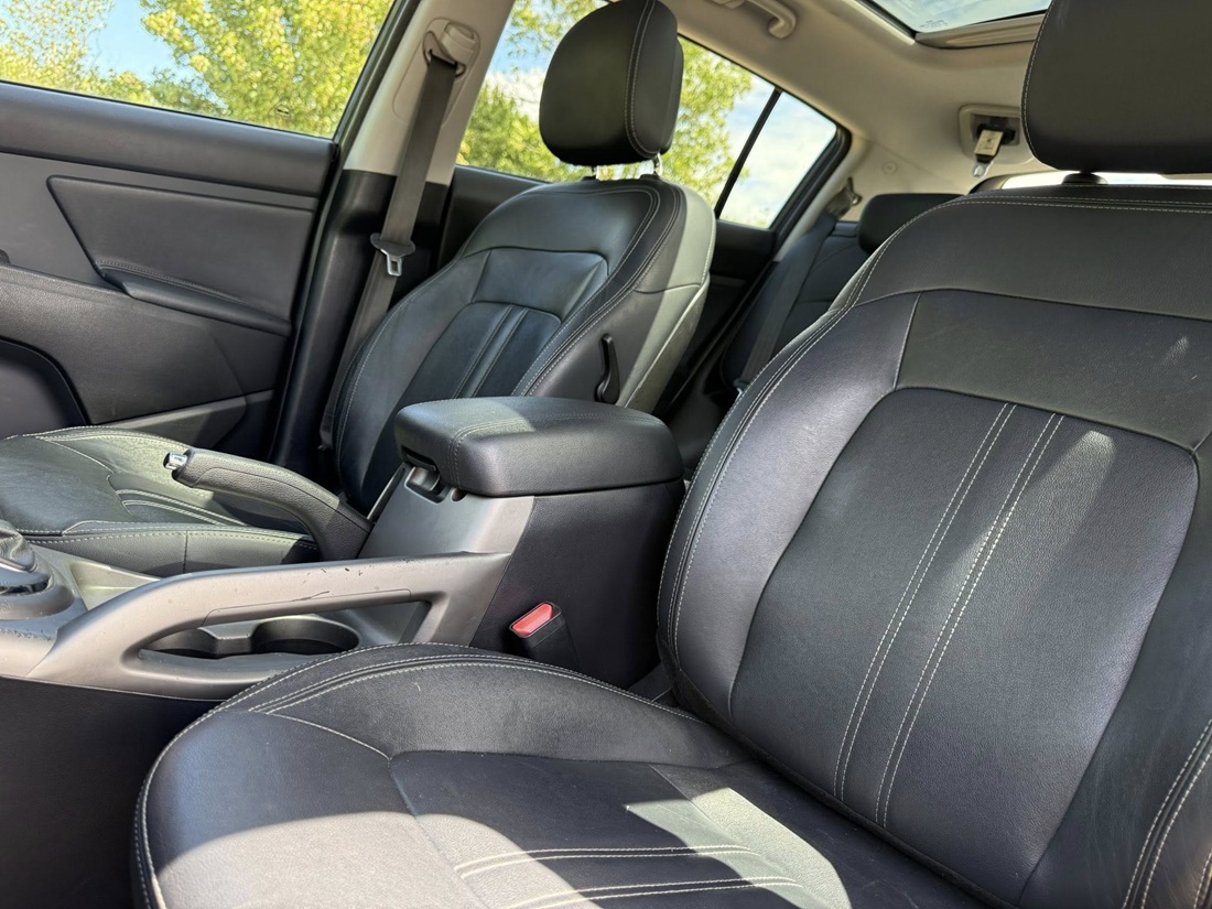 								Kia Sportage KX-4 2.0 full									