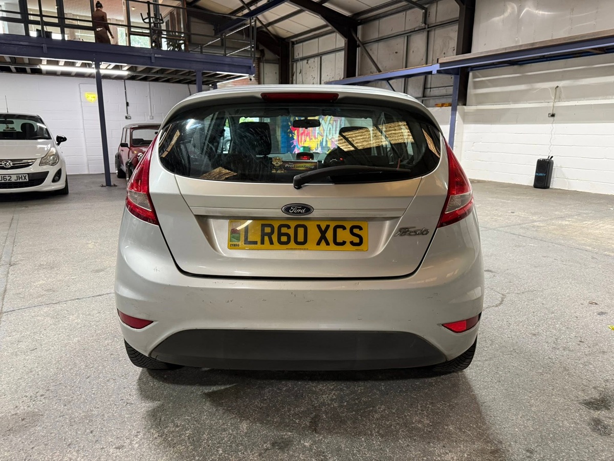 								Ford Fiesta Edge 1.25 full									
