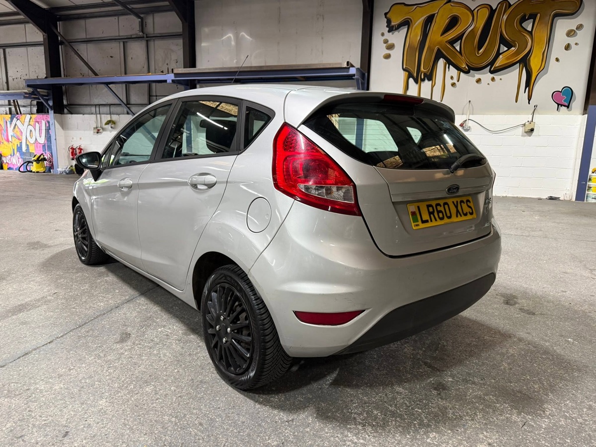 								Ford Fiesta Edge 1.25 full									