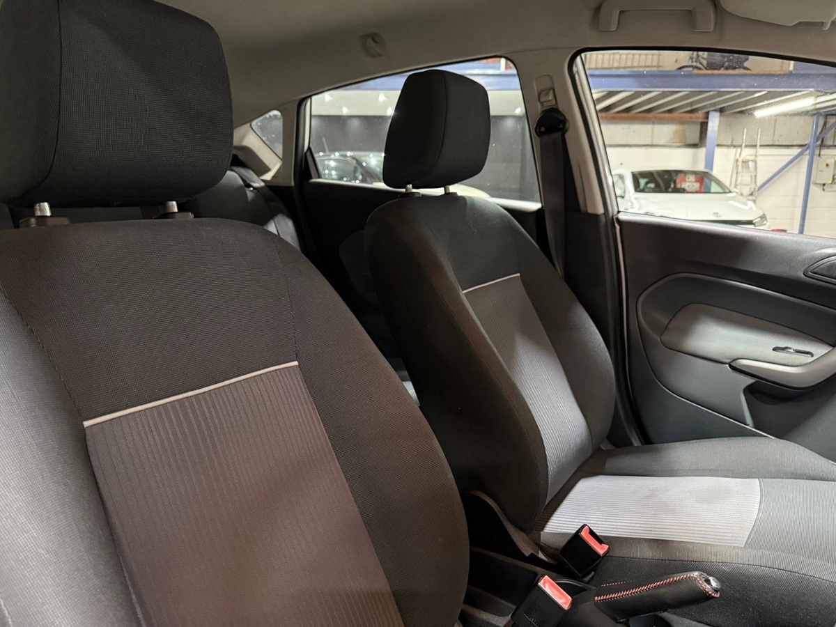 								Ford Fiesta Edge 1.25 full									