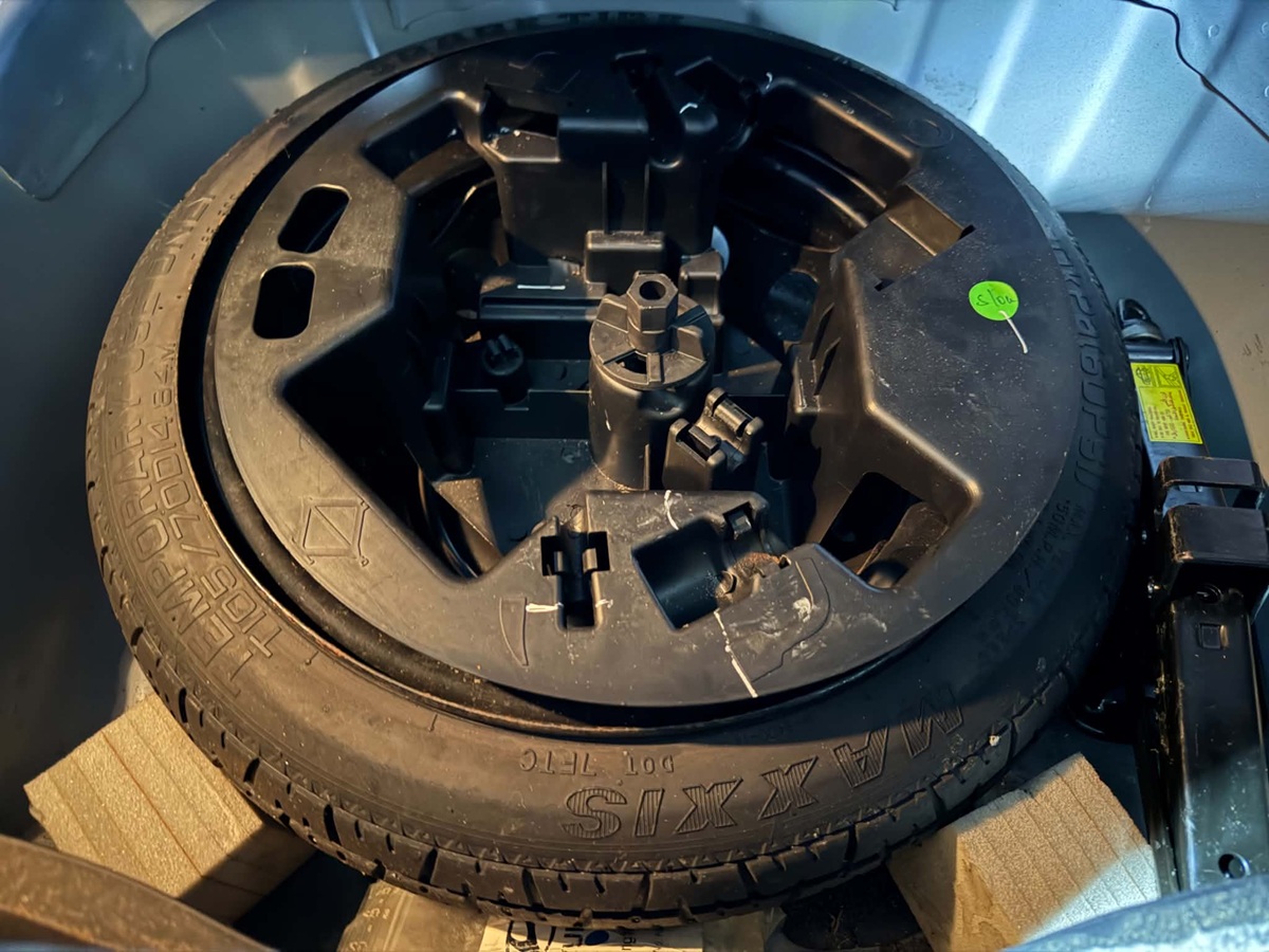 								Hyundai i10 Active 1.2 full									
