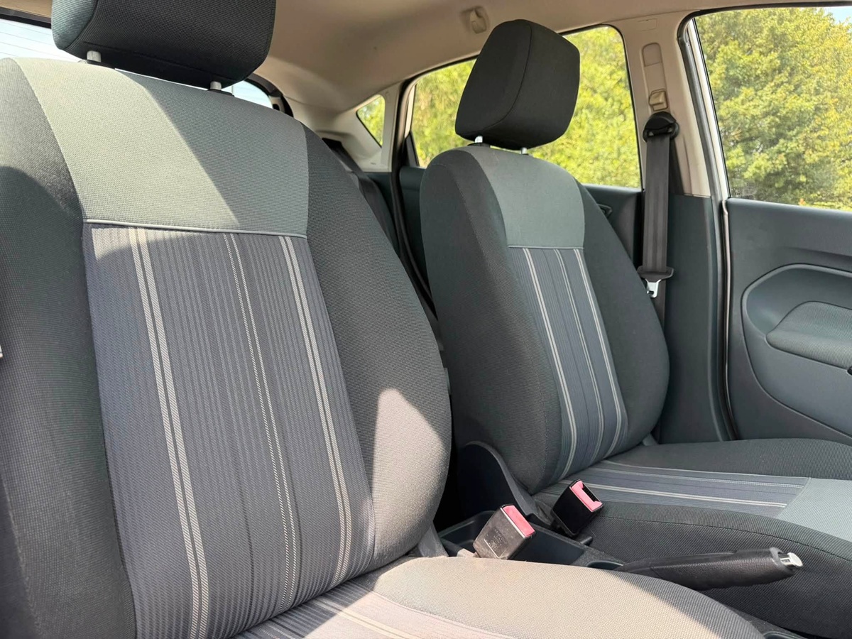 								Ford Fiesta Edge full									