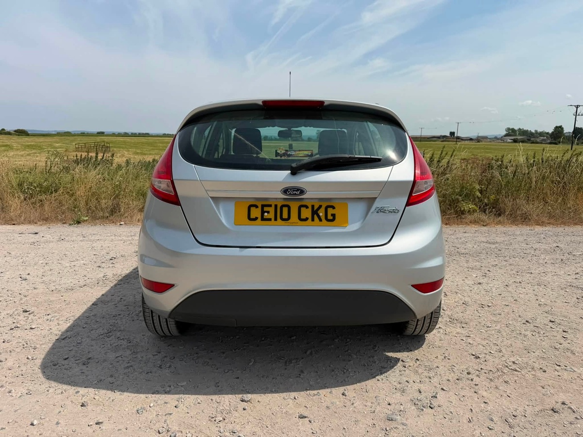 								Ford Fiesta Edge full									