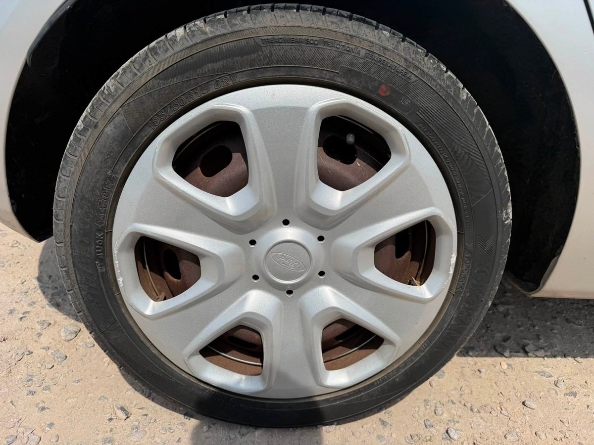 								Ford Fiesta Edge full									