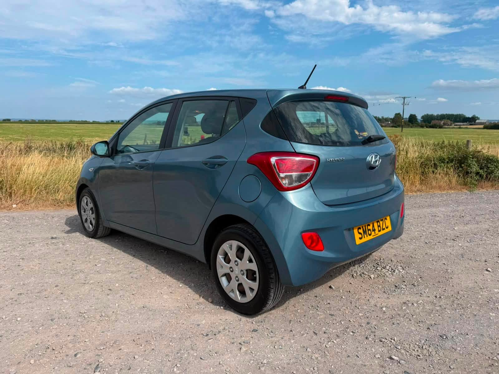 								Hyundai i10 SE full									