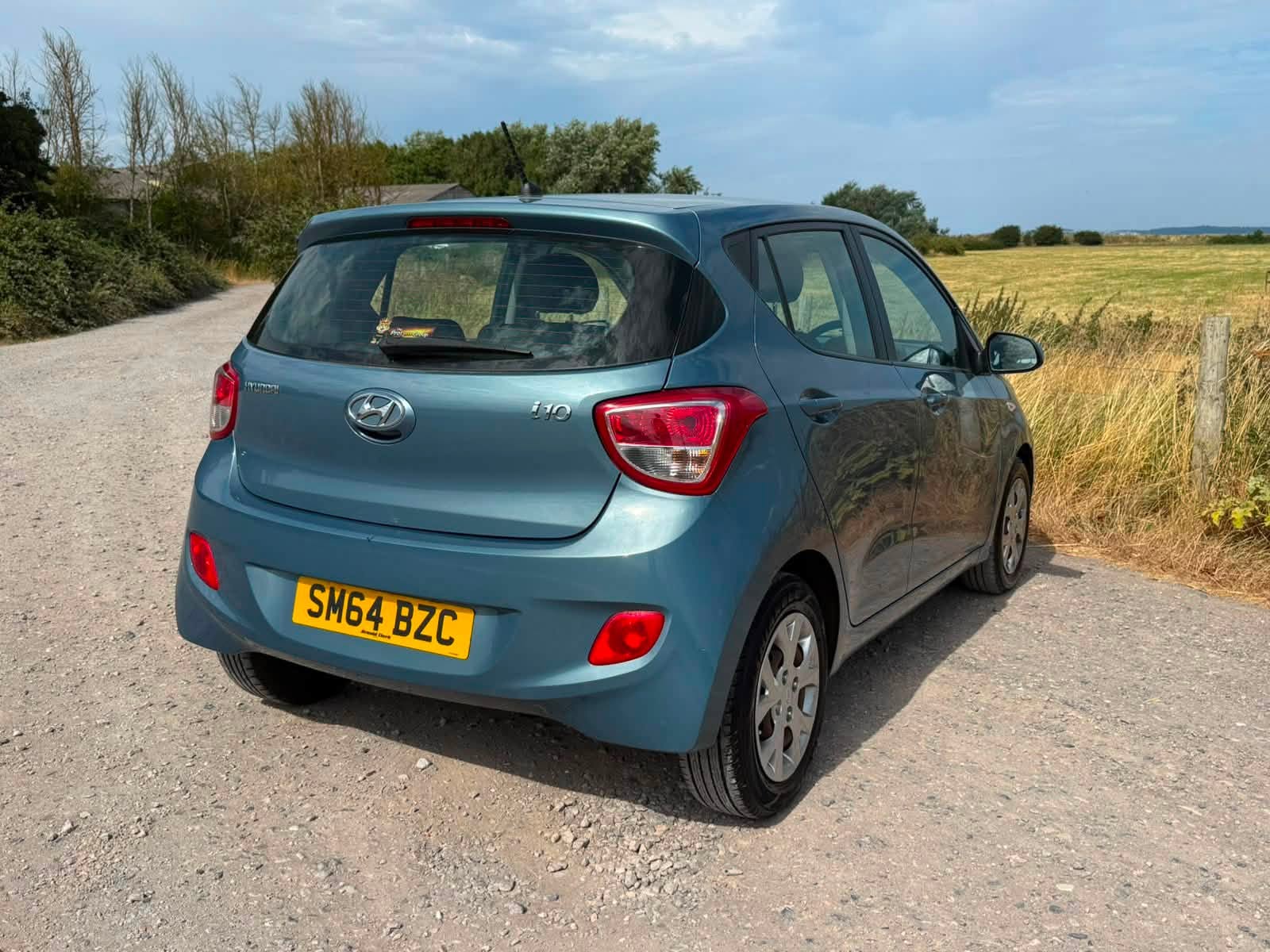 								Hyundai i10 SE full									