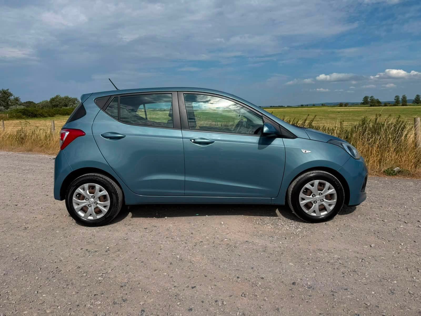 								Hyundai i10 SE full									