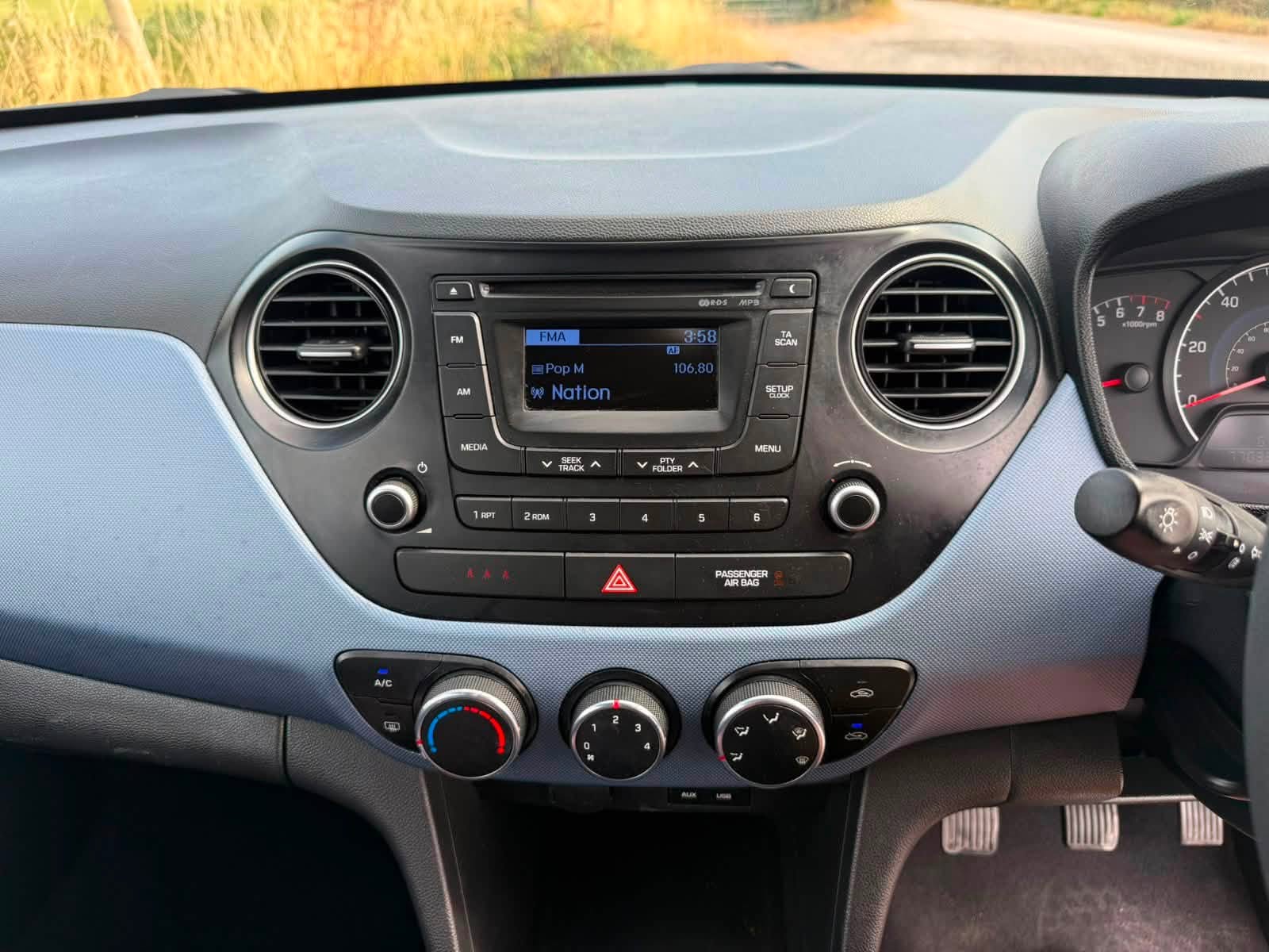 								Hyundai i10 SE full									