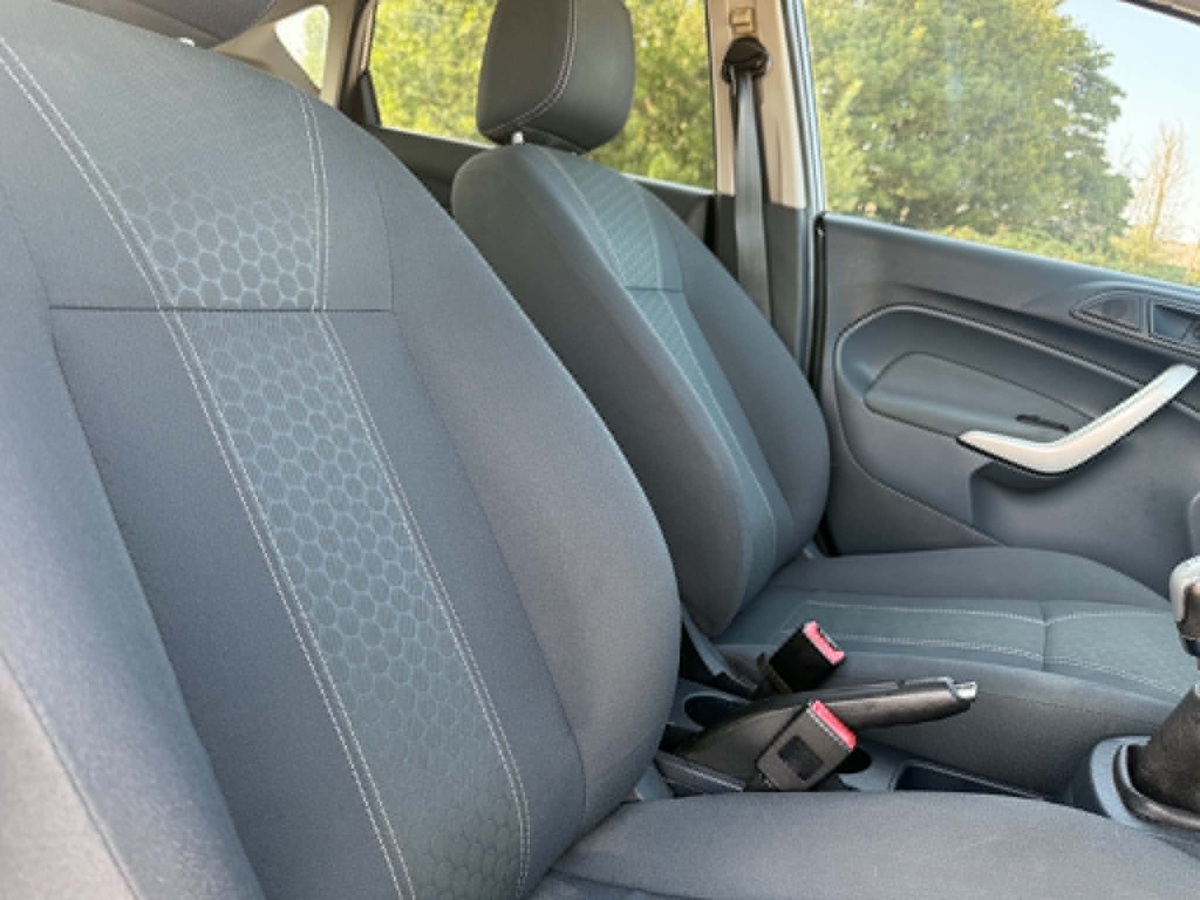 								Ford Fiesta Titanium full									