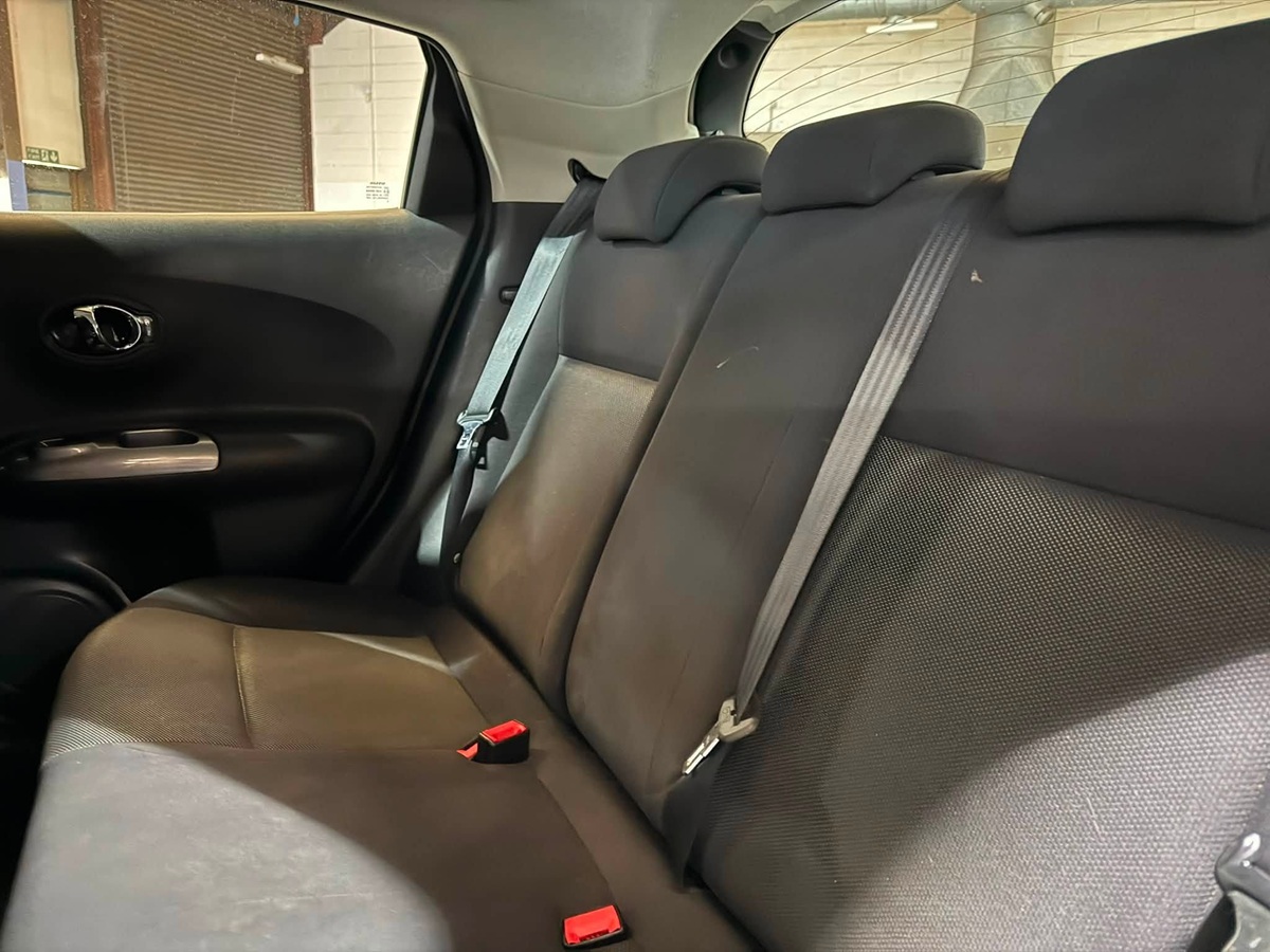 								Nissan Juke Acenta full									