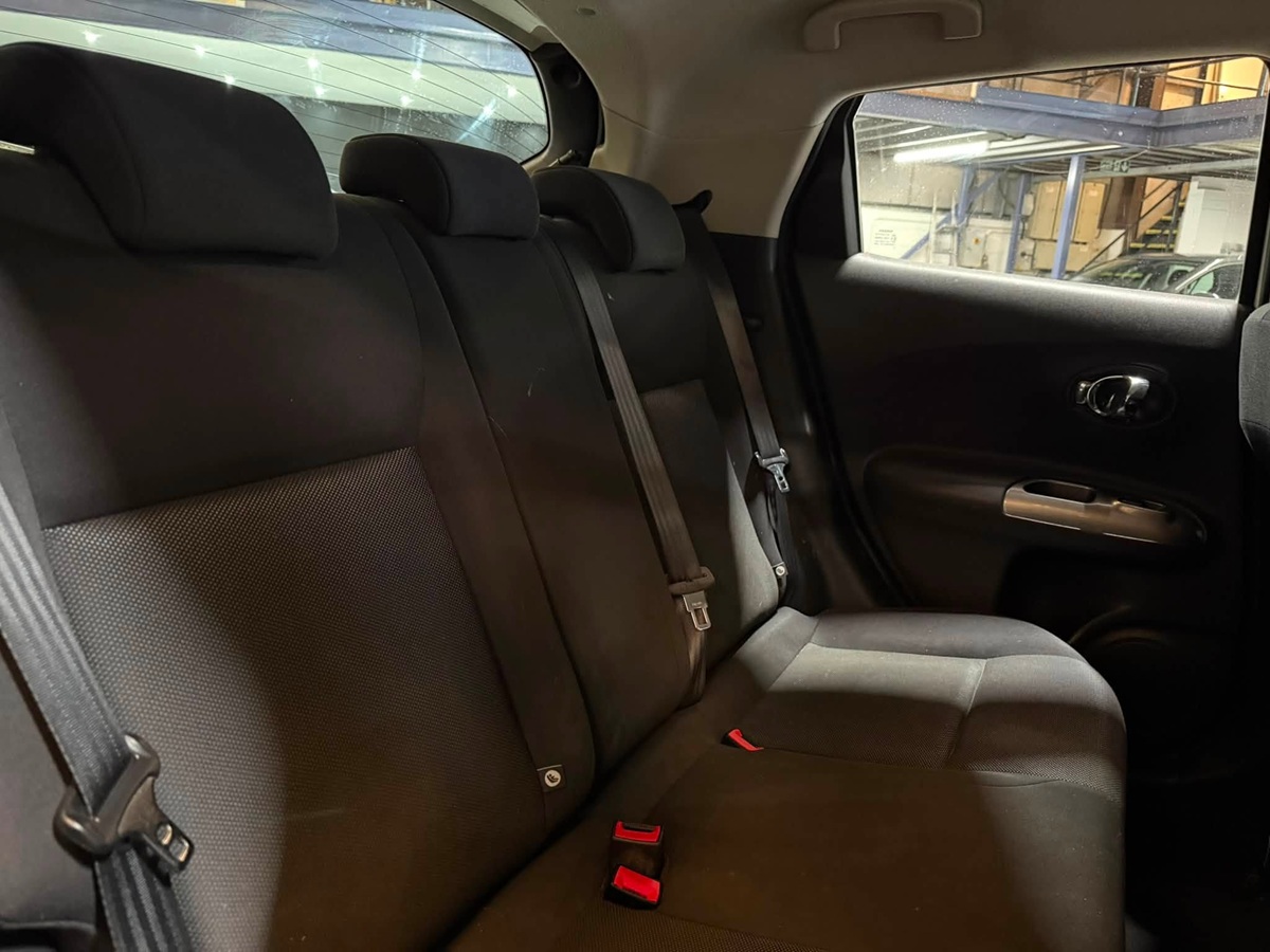 								Nissan Juke Acenta full									