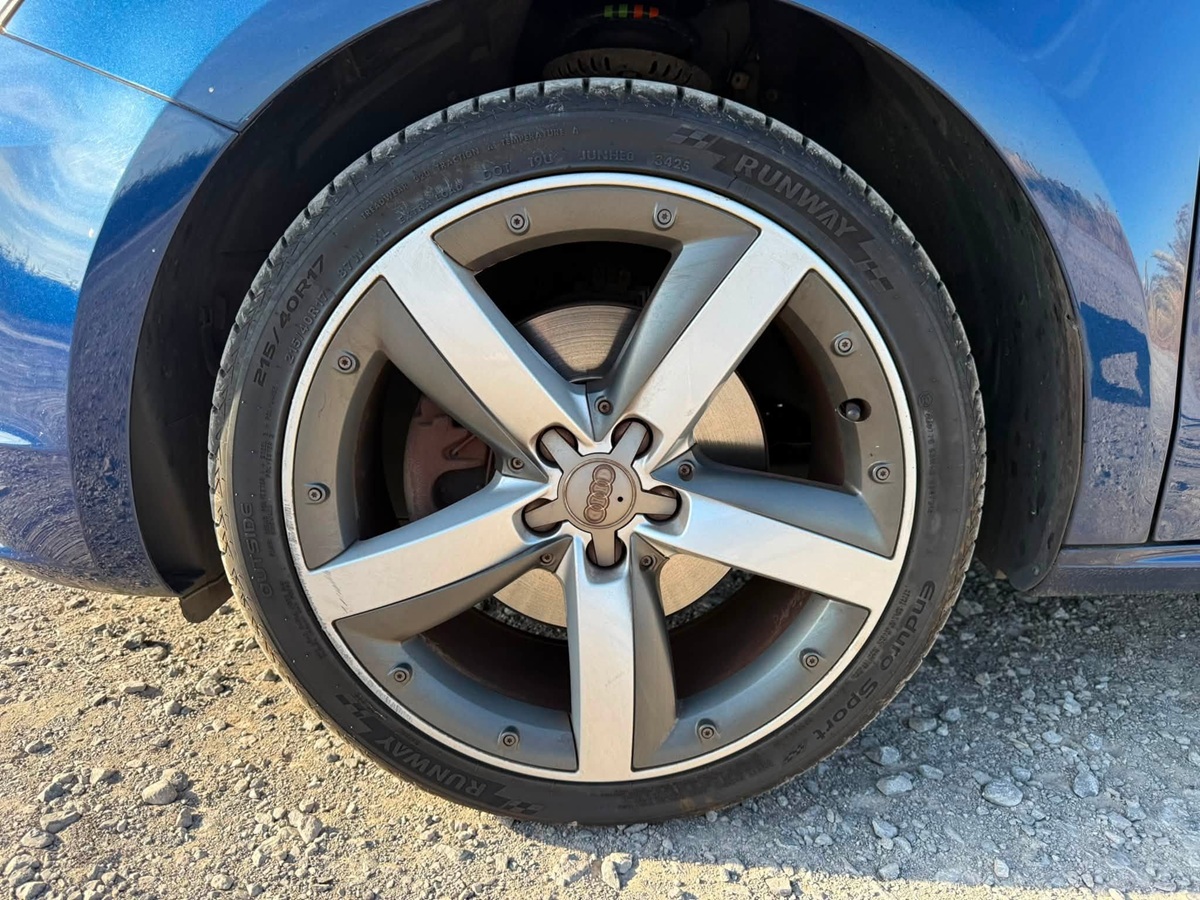 								Audi A1 Sport full									