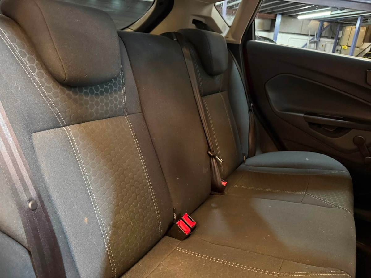 								Ford Fiesta Titanium full									