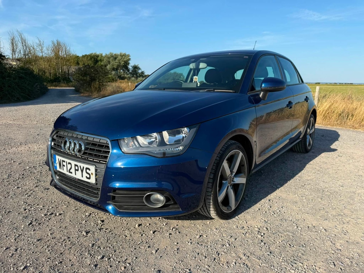 								Audi A1 Sport full									