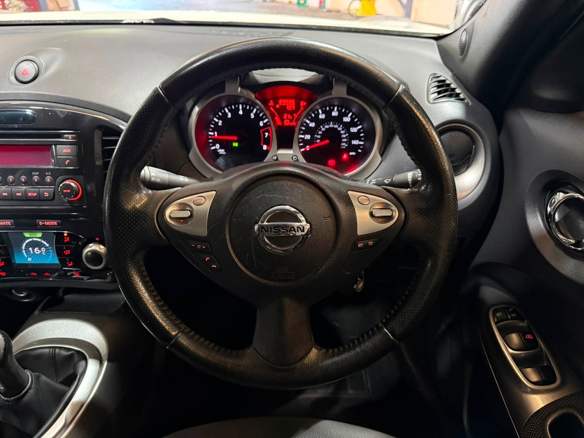 								Nissan Juke Acenta full									