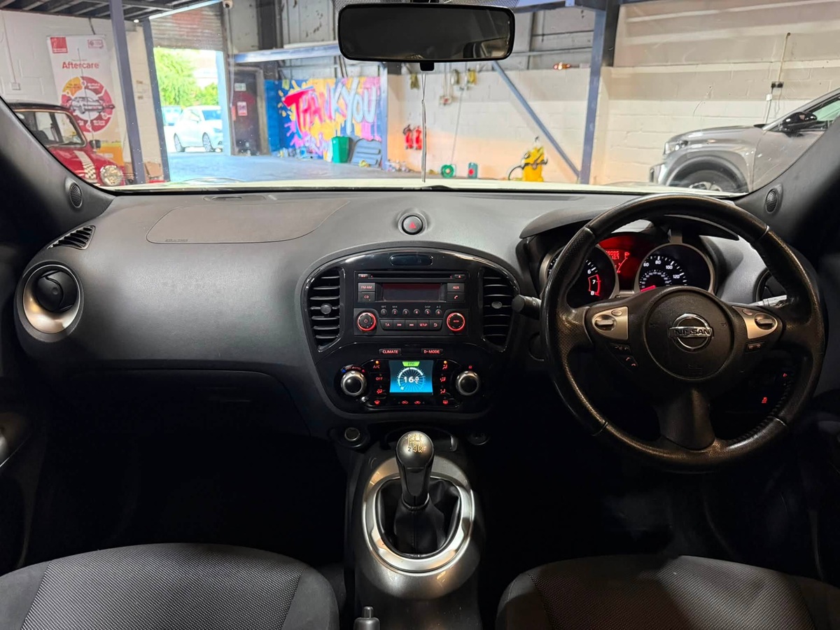 								Nissan Juke Acenta full									
