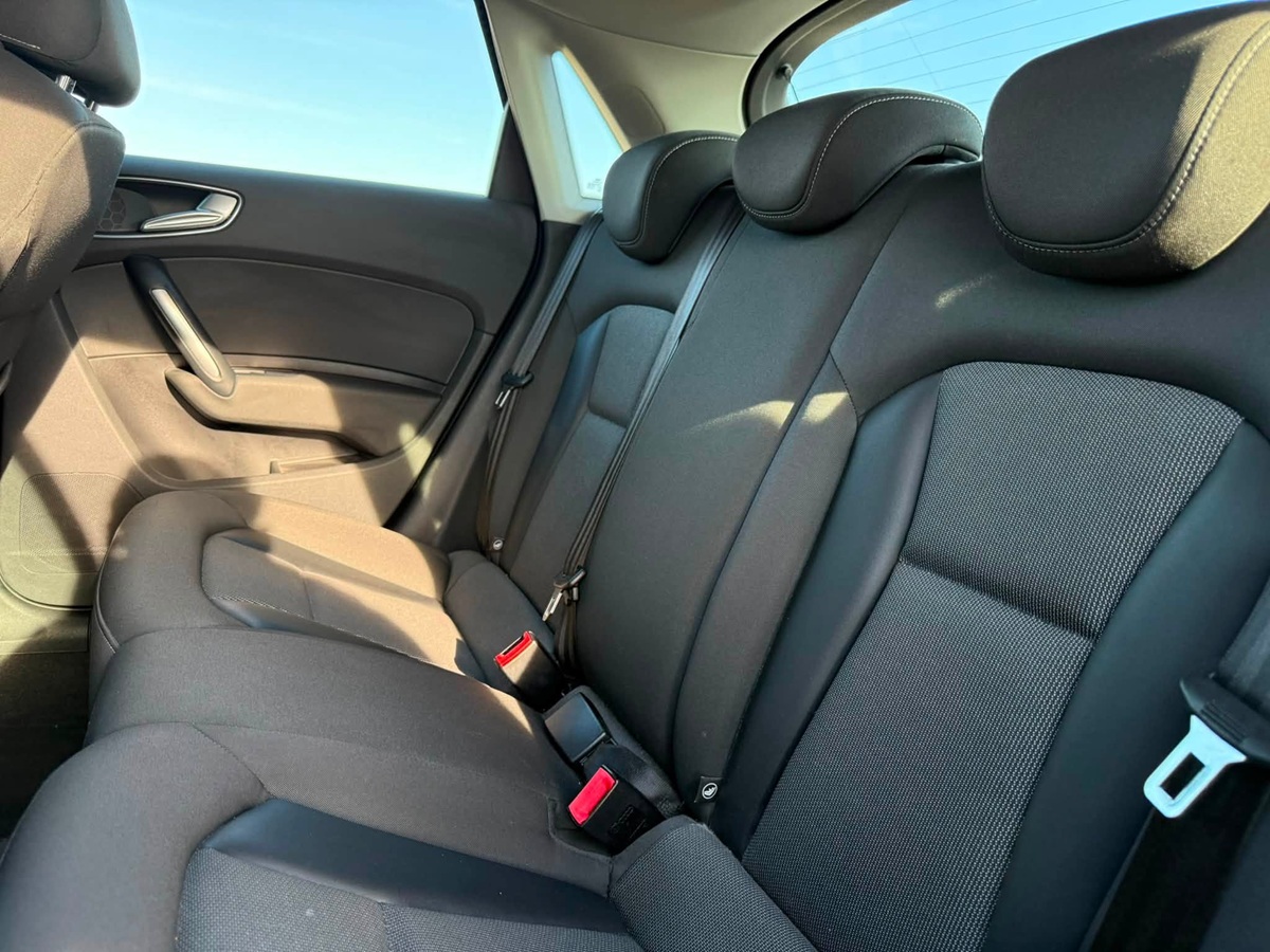 								Audi A1 Sport full									