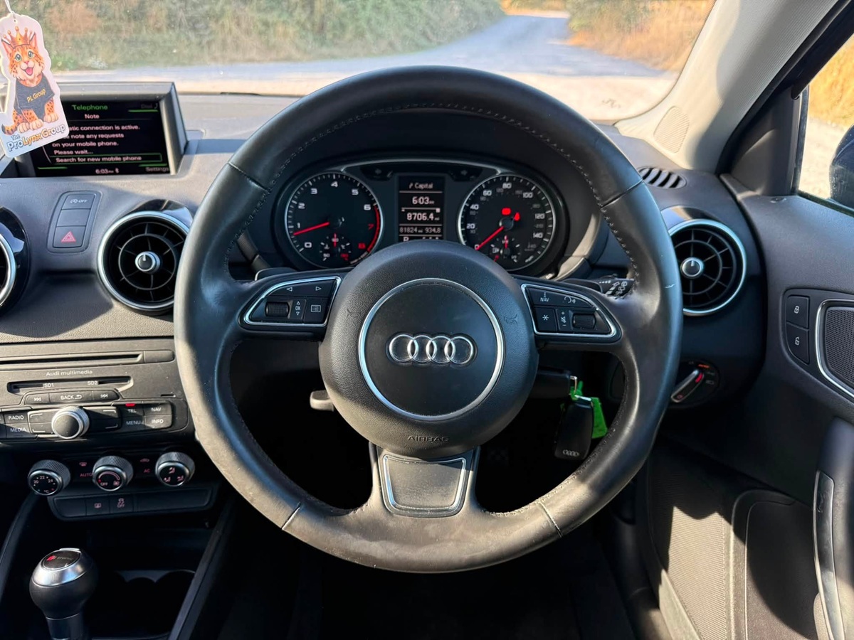 								Audi A1 Sport full									