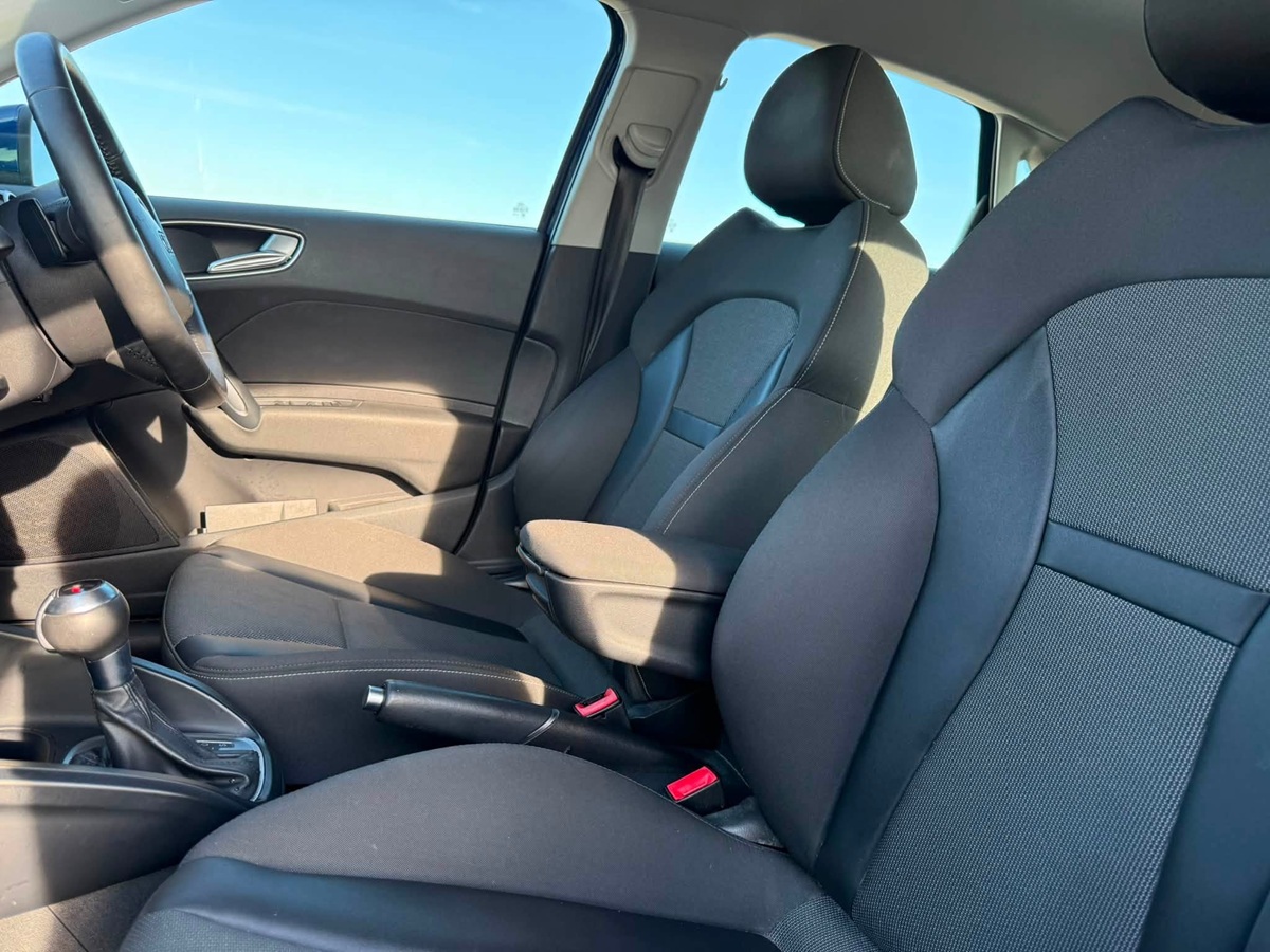 								Audi A1 Sport full									