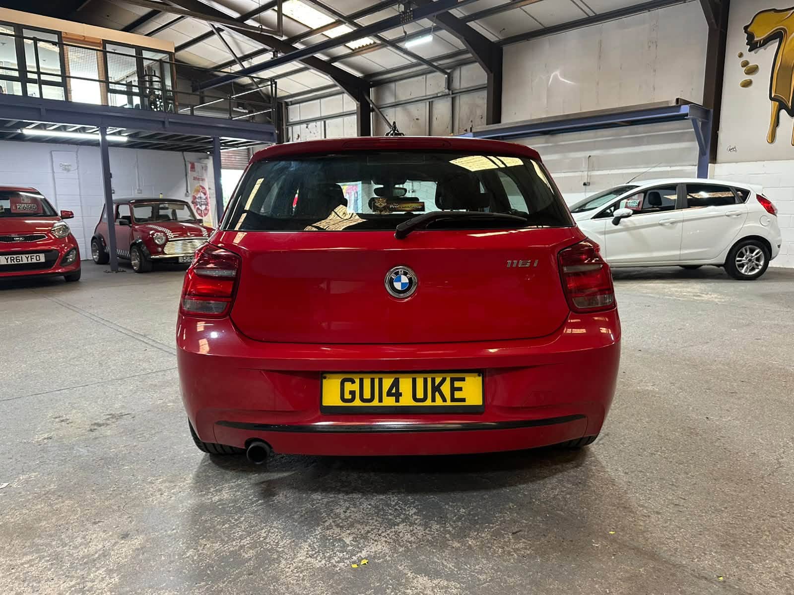 								BMW 116i Sport full									