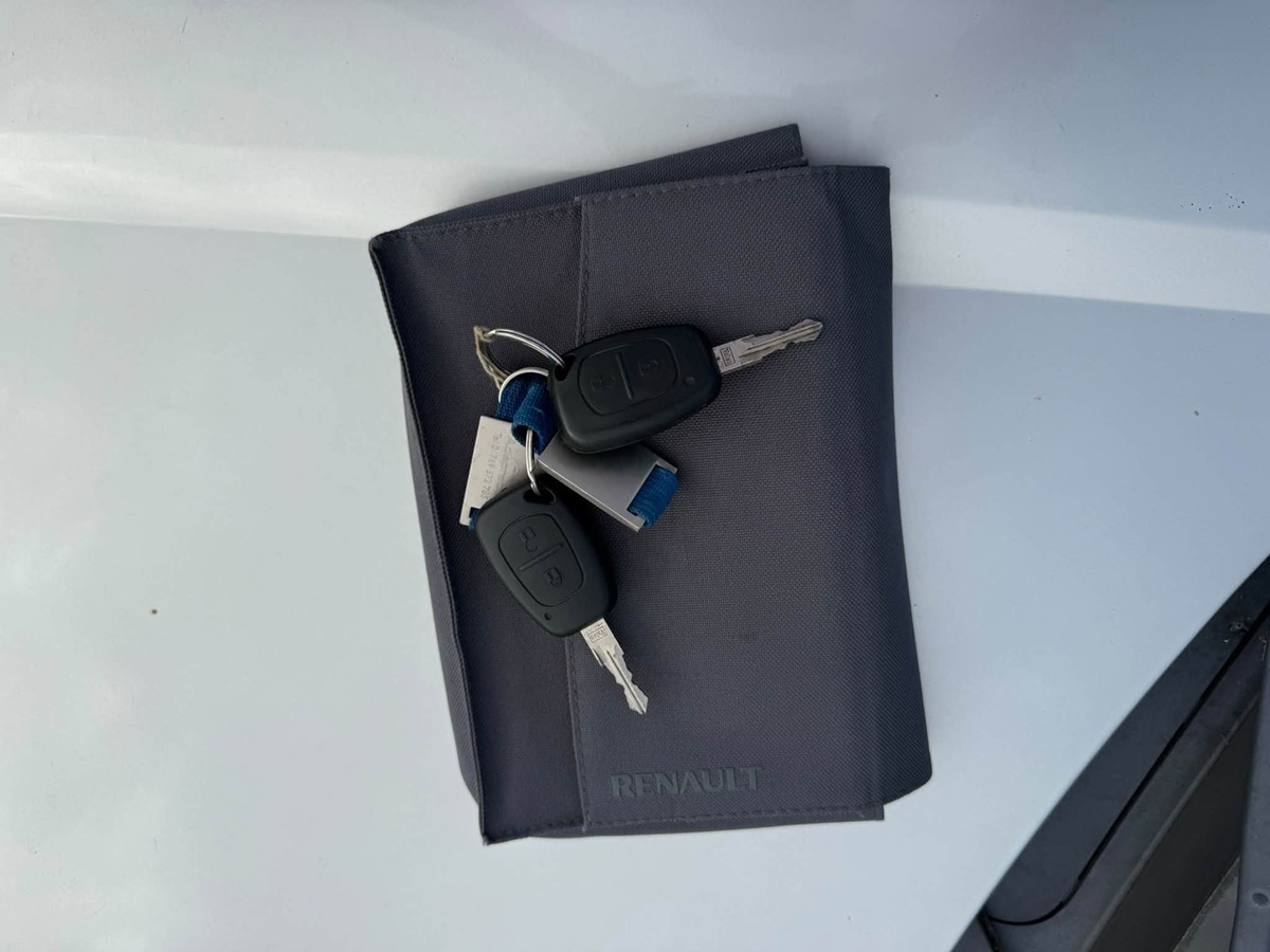 								Renault Authentique MPV full									