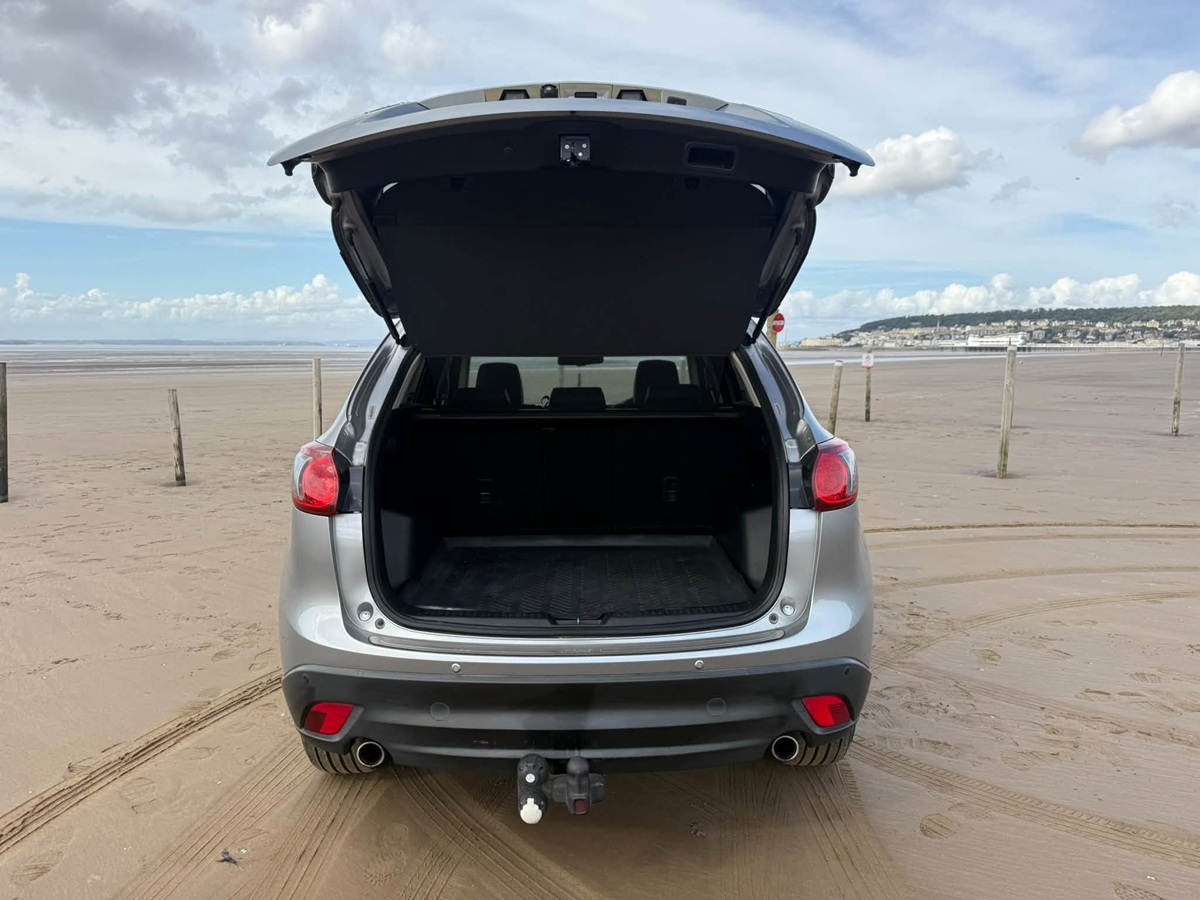 								Mazda CX-5 Sport full									