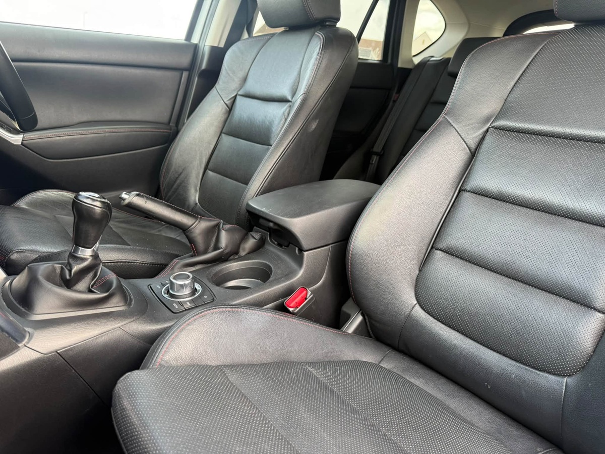 								Mazda CX-5 Sport full									
