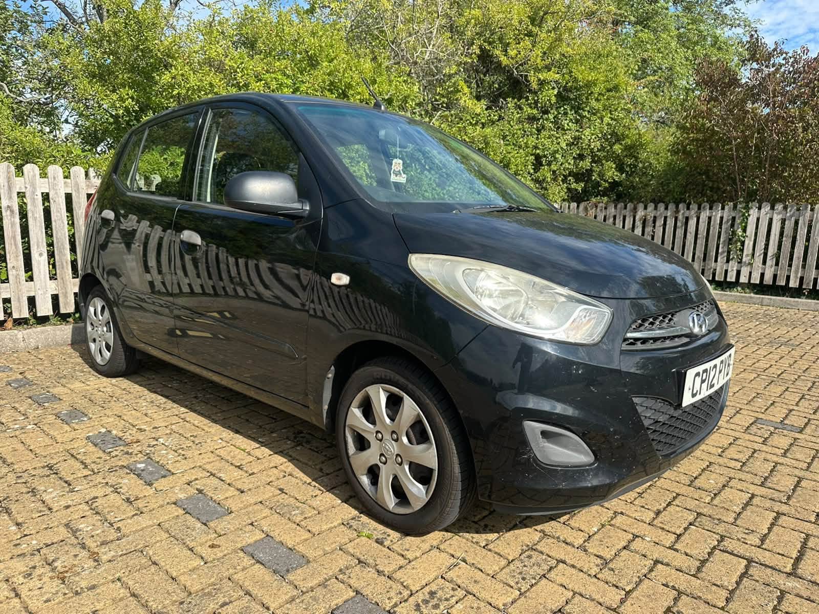 								Hyundai i10 Classic full									