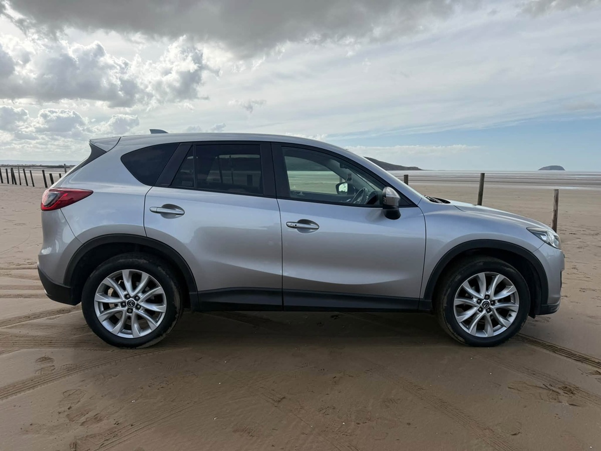 								Mazda CX-5 Sport full									