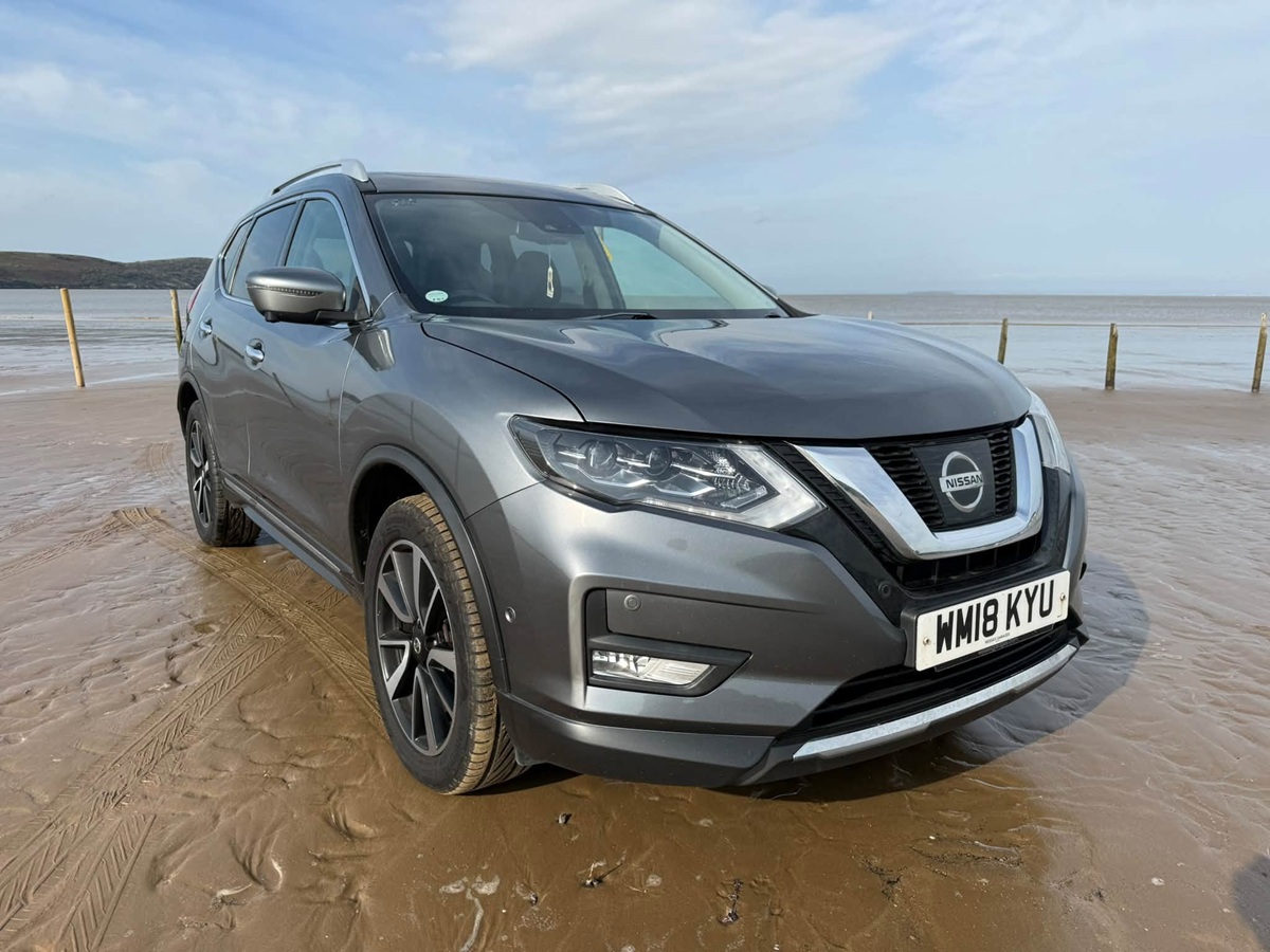 								Nissan X-Trail Tekna full									