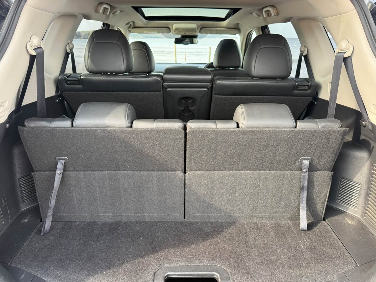 								Nissan X-Trail Tekna full									