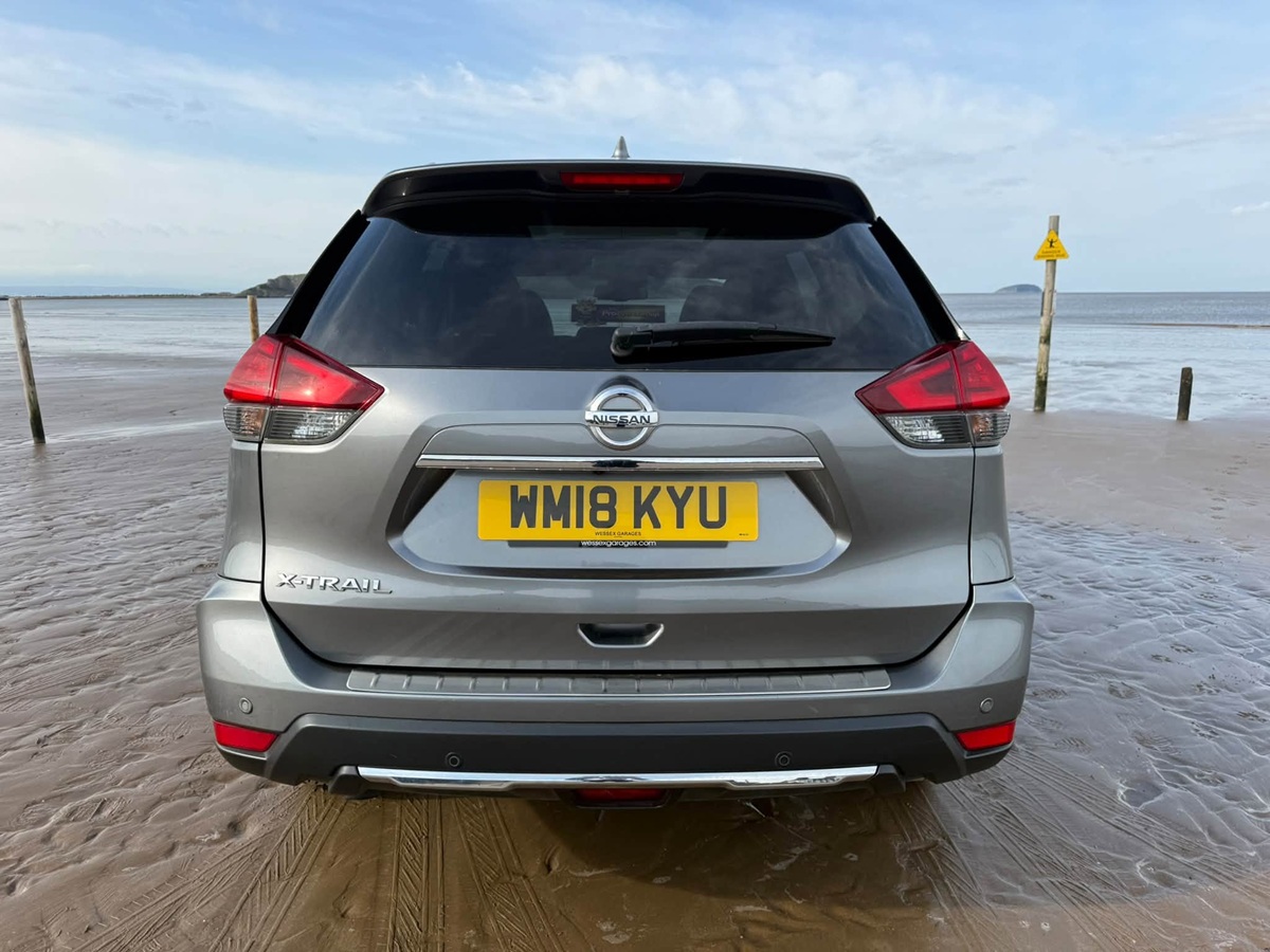 								Nissan X-Trail Tekna full									