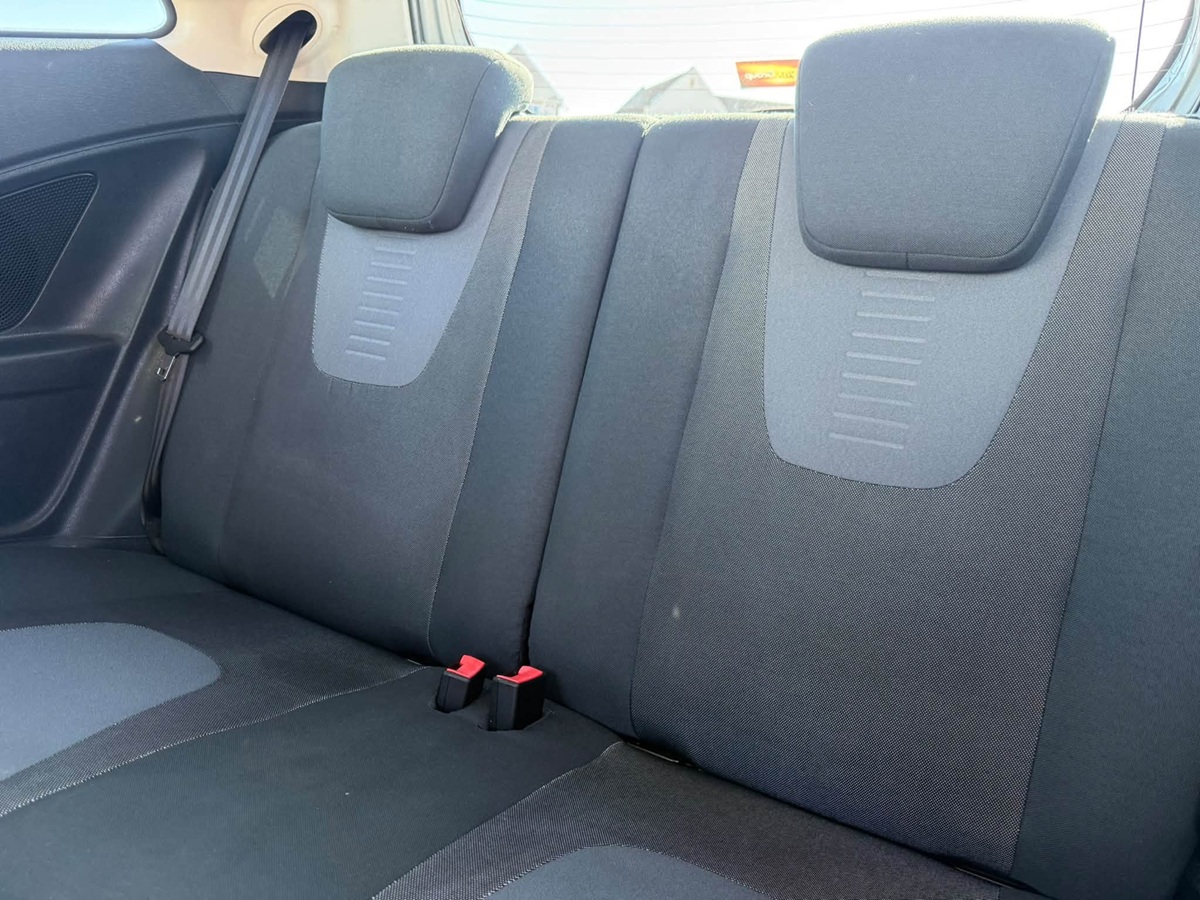 								Ford Ka Zetec Studio full									