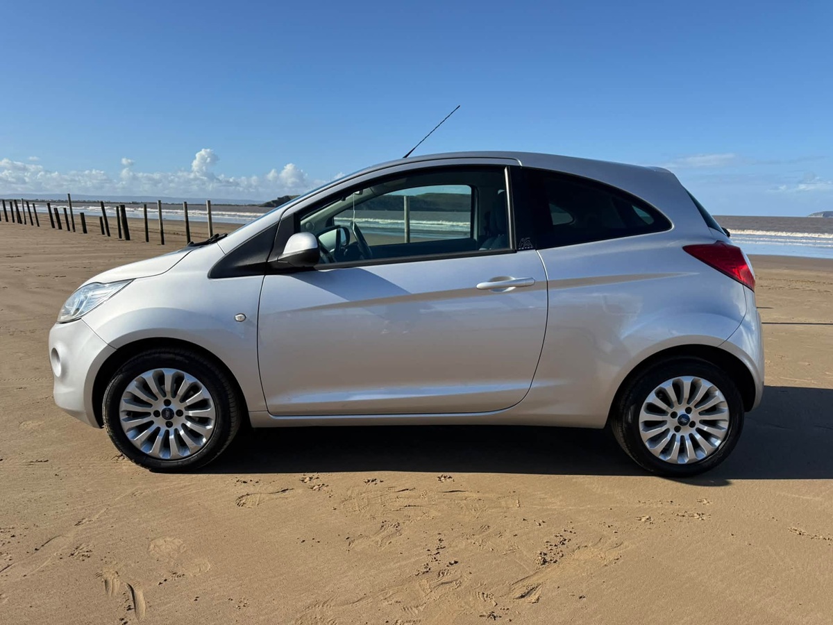 								Ford Ka Zetec Studio full									