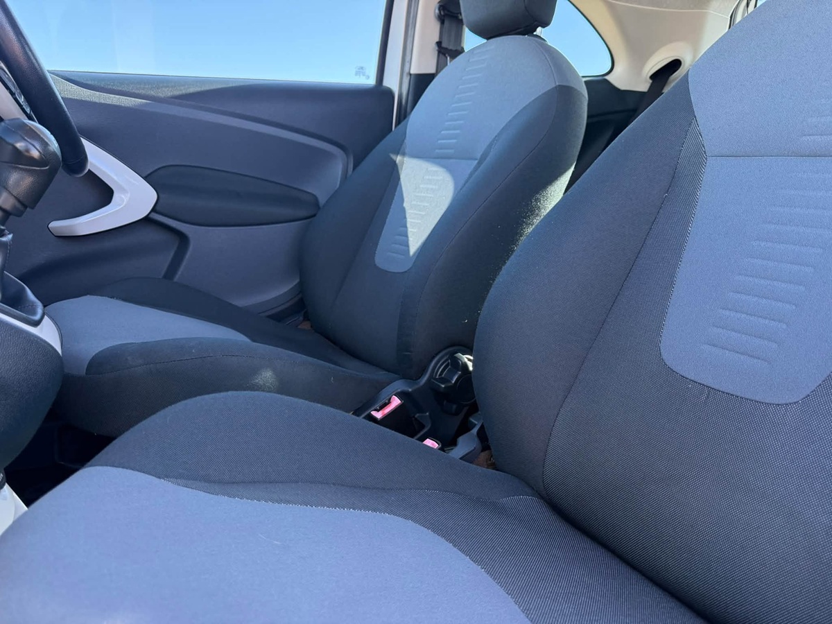								Ford Ka Zetec Studio full									